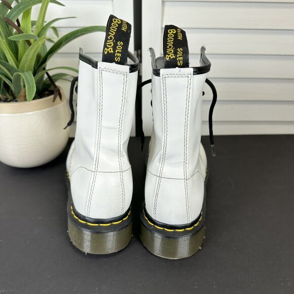 Dr Martens 1460 White‎ Smooth Leather Lace Up Combat Boots 8 Eye Size US 8 - Picture 5 of 11
